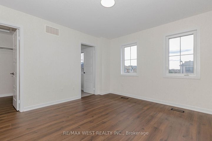 Photo 16 at 74 Pagebrook Crescent, Stoney Creek Mountain, Hamilton