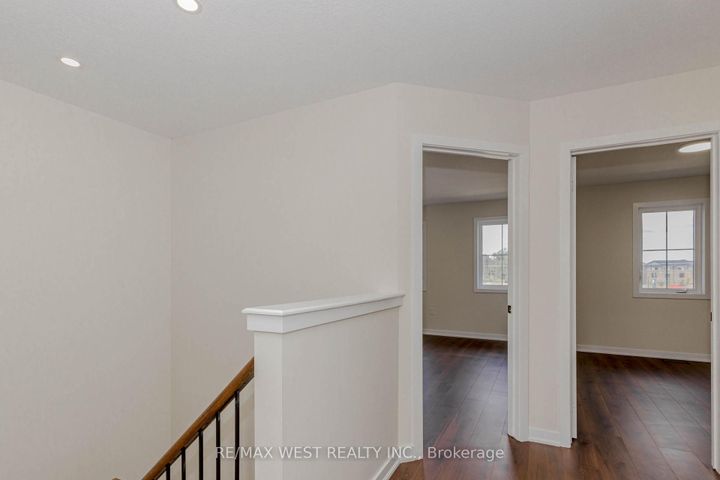 Photo 20 at 74 Pagebrook Crescent, Stoney Creek Mountain, Hamilton