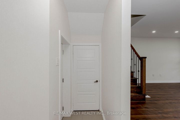Photo 27 at 74 Pagebrook Crescent, Stoney Creek Mountain, Hamilton
