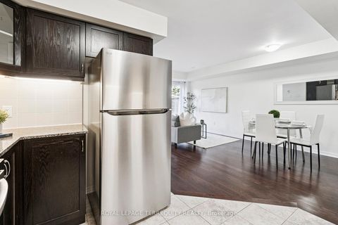 Photo 14 at 37 - 2441 Greenwich Drive, WM Westmount, Oakville