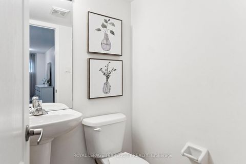 Photo 17 at 37 - 2441 Greenwich Drive, WM Westmount, Oakville