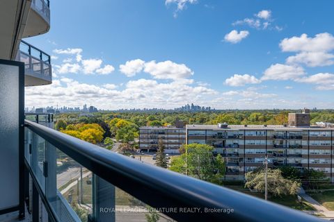 Photo 4 at 806 - 99 The Donway West, Don Mills, Toronto