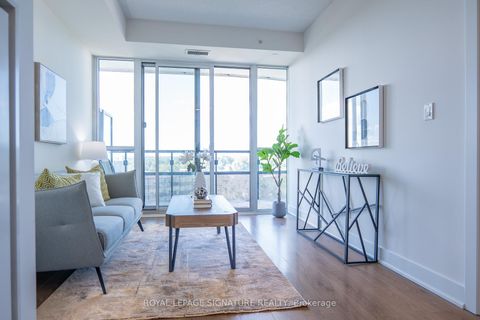 Photo 7 at 806 - 99 The Donway West, Don Mills, Toronto