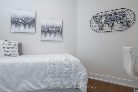 Photo 9 at 806 - 99 The Donway West, Don Mills, Toronto
