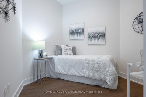 Photo 10 at 806 - 99 The Donway West, Don Mills, Toronto