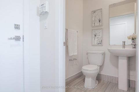 Photo 12 at 806 - 99 The Donway West, Don Mills, Toronto