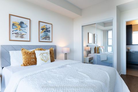 Photo 18 at 806 - 99 The Donway West, Don Mills, Toronto