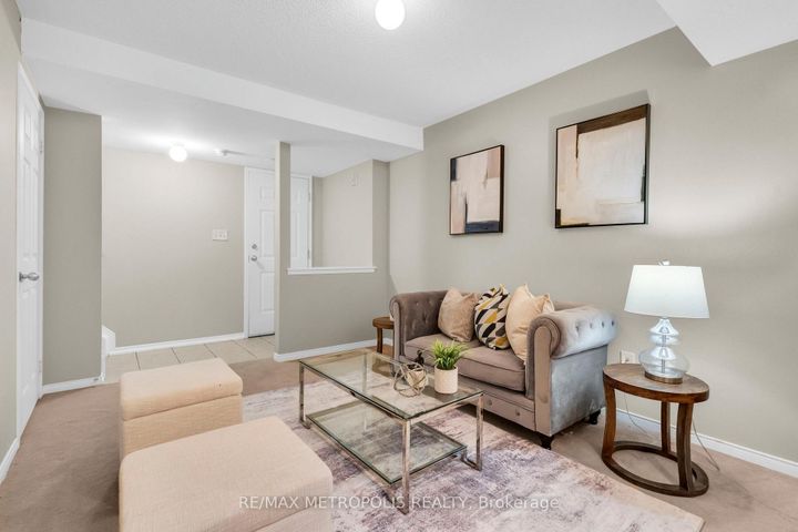Photo 25 at 13 - 669A Warden Avenue, Birchmount, Toronto