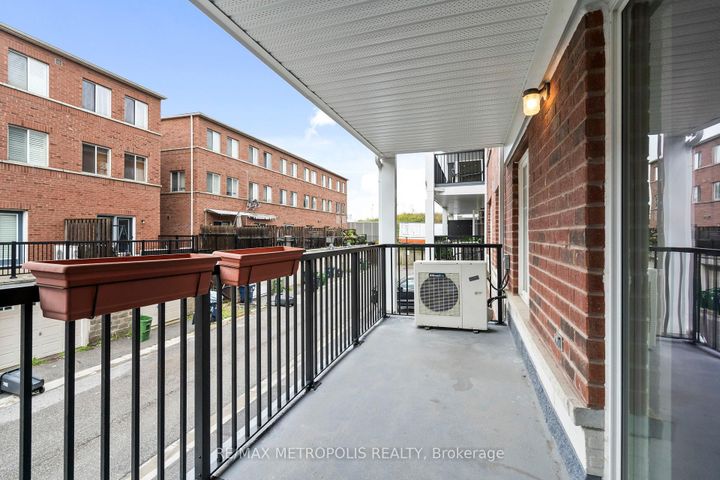 Photo 27 at 13 - 669A Warden Avenue, Birchmount, Toronto