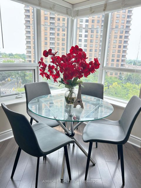 Photo 11 at 722 - 500 Doris Avenue, Willowdale East, Toronto