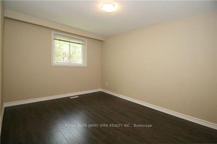 Photo 5 at 1 Mira Road, Thornhill, Markham