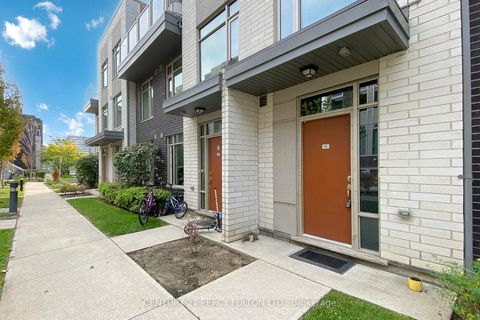 Photo 2 at 93 - 15 Applewood Lane, Etobicoke West Mall, Toronto