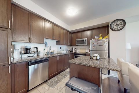 Photo 11 at 93 - 15 Applewood Lane, Etobicoke West Mall, Toronto