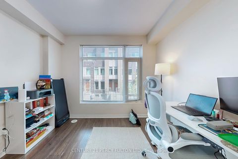 Photo 22 at 93 - 15 Applewood Lane, Etobicoke West Mall, Toronto