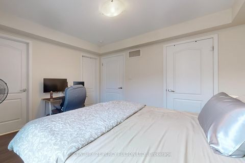 Photo 33 at 93 - 15 Applewood Lane, Etobicoke West Mall, Toronto
