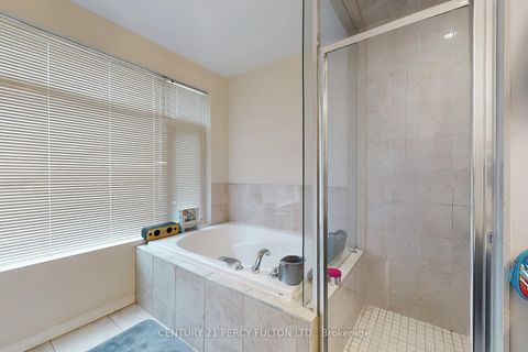 Photo 36 at 93 - 15 Applewood Lane, Etobicoke West Mall, Toronto