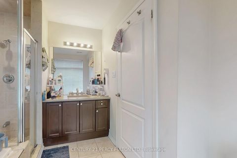 Photo 37 at 93 - 15 Applewood Lane, Etobicoke West Mall, Toronto
