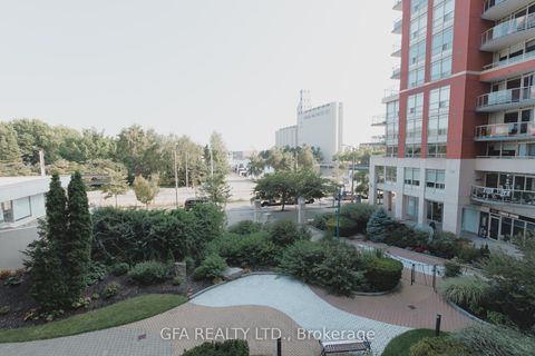 Photo 10 at 318 - 550 Queens Quay W, Waterfront Communities C1, Toronto