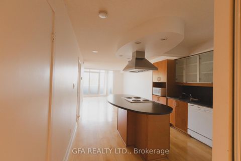 Photo 19 at 318 - 550 Queens Quay W, Waterfront Communities C1, Toronto