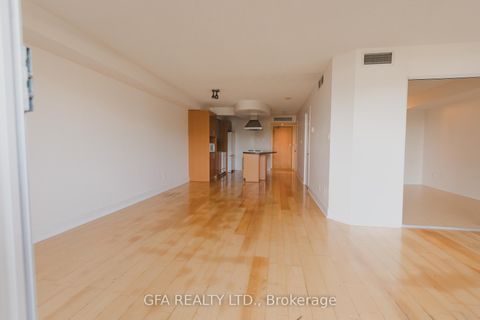 Photo 22 at 318 - 550 Queens Quay W, Waterfront Communities C1, Toronto