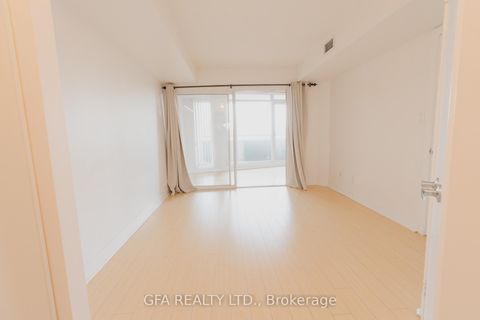 Photo 23 at 318 - 550 Queens Quay W, Waterfront Communities C1, Toronto