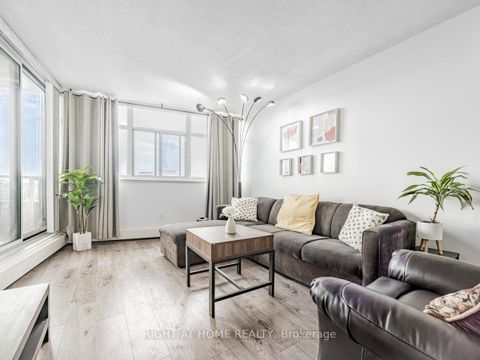 Photo 6 at 911 - 2050 Bridletowne Circle, L'Amoreaux, Toronto