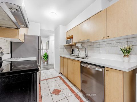 Photo 12 at 911 - 2050 Bridletowne Circle, L'Amoreaux, Toronto