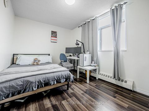 Photo 20 at 911 - 2050 Bridletowne Circle, L'Amoreaux, Toronto