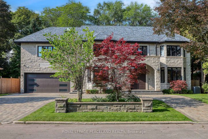 Photo 0 at 2 Flaremore Crescent, Bayview Village, Toronto