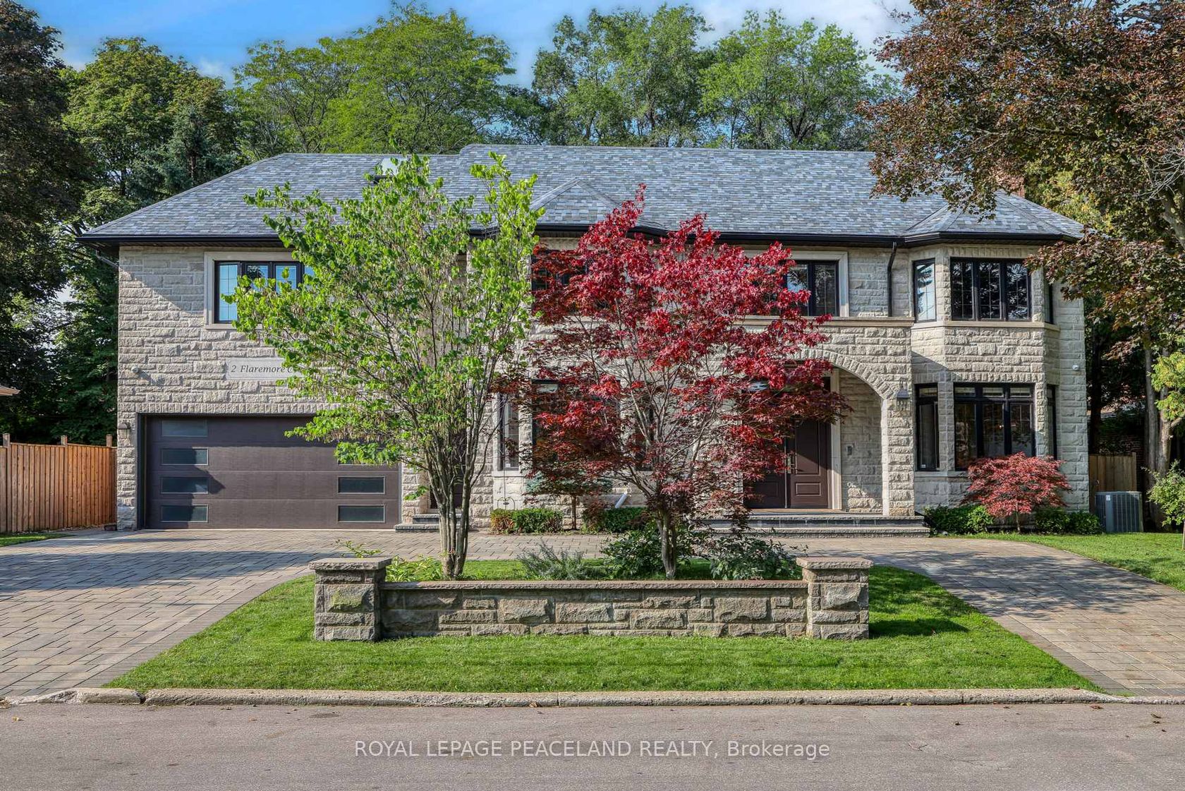 2 Flaremore Crescent, Bayview Village, Toronto by Alessia Polo 2 Flaremore Crescent, Bayview Village, Toronto