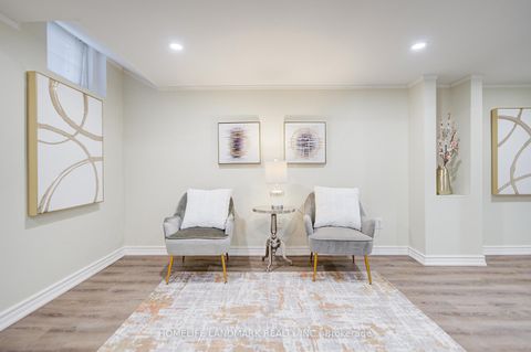 Photo 32 at 27 Bur Oak Avenue, Berczy, Markham