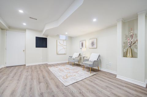 Photo 34 at 27 Bur Oak Avenue, Berczy, Markham