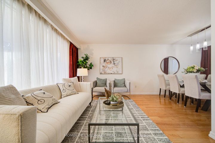 Photo 4 at 16 Paloma Place, Bendale, Toronto