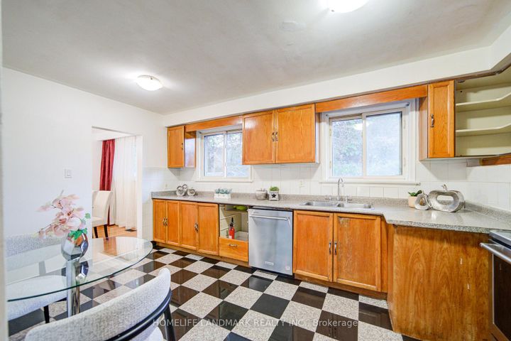 Photo 16 at 16 Paloma Place, Bendale, Toronto