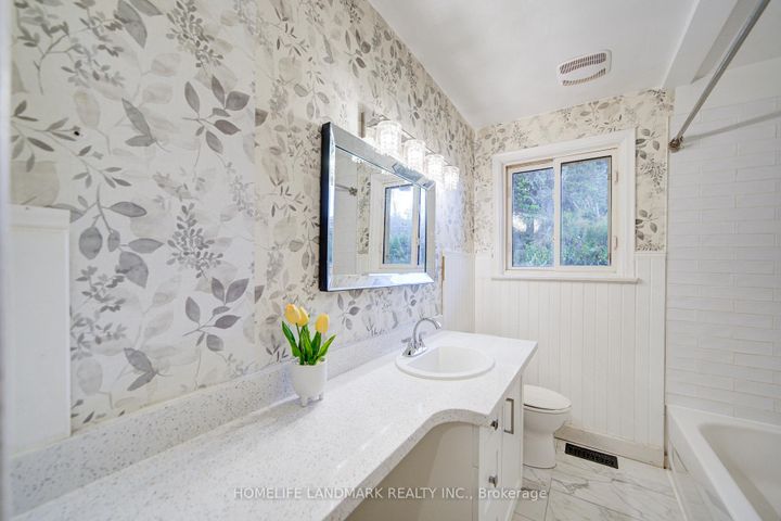 Photo 19 at 16 Paloma Place, Bendale, Toronto