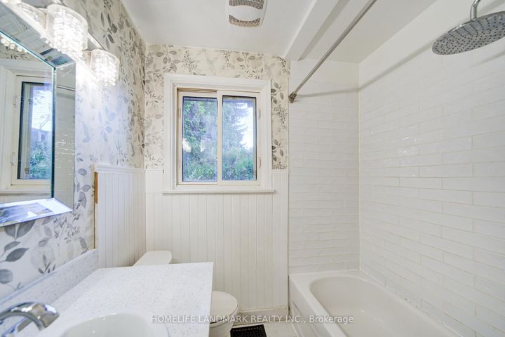 Photo 20 at 16 Paloma Place, Bendale, Toronto