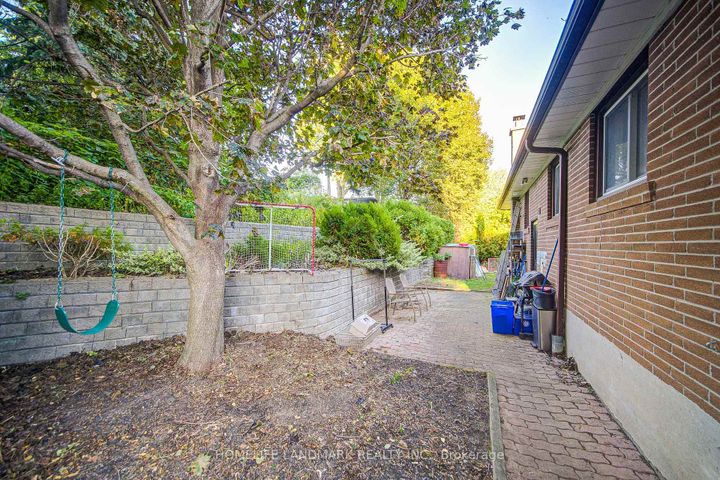 Photo 43 at 16 Paloma Place, Bendale, Toronto