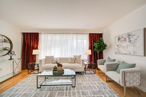 Photo 7 at 16 Paloma Place, Bendale, Toronto