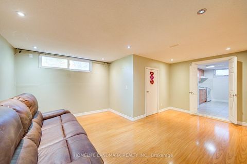 Photo 33 at 16 Paloma Place, Bendale, Toronto