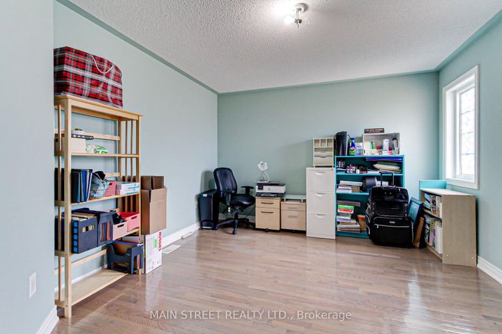 Photo 19 at 39 Chardonnay Drive, Patterson, Vaughan