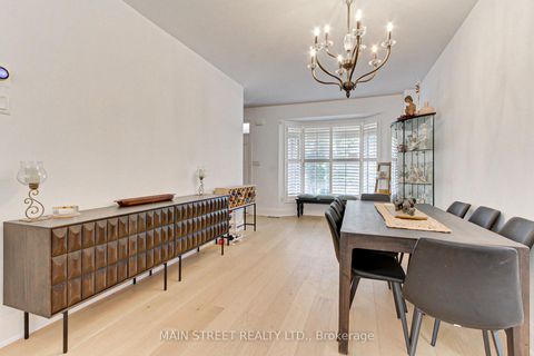 Photo 3 at 39 Chardonnay Drive, Patterson, Vaughan