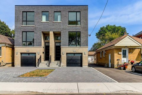 Photo 1 at 29B Chryessa Avenue, Smythe, Toronto