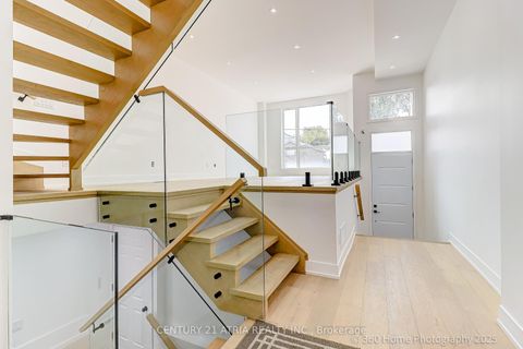 Photo 2 at 29B Chryessa Avenue, Smythe, Toronto