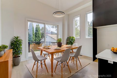 Photo 7 at 29B Chryessa Avenue, Smythe, Toronto