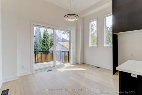 Photo 8 at 29B Chryessa Avenue, Smythe, Toronto Photo 8 at 29B Chryessa Avenue, Smythe, Toronto