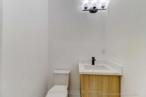 Photo 10 at 29B Chryessa Avenue, Smythe, Toronto