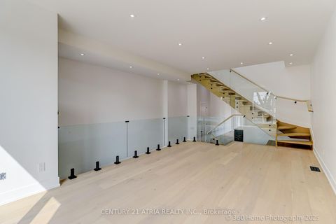 Photo 13 at 29B Chryessa Avenue, Smythe, Toronto