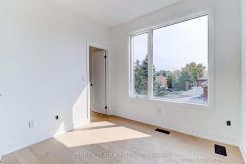 Photo 20 at 29B Chryessa Avenue, Smythe, Toronto
