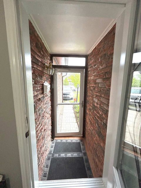 Photo 11 at 242 Braymore Boulevard, Rouge E11, Toronto