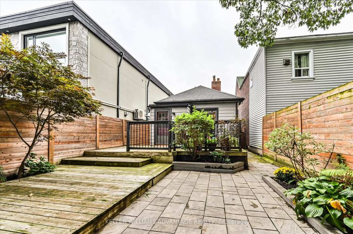 Photo 3 at 328 Cedarvale Avenue, Lumsden, Toronto